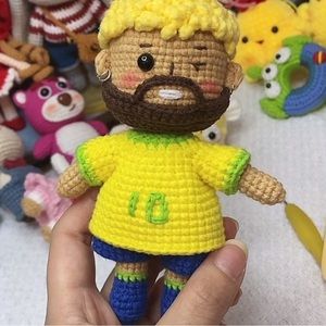 Handmade yarn weaving